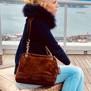 ♥️Auth! CHANEL Vintage CC Brown Suede Shoulder Bag